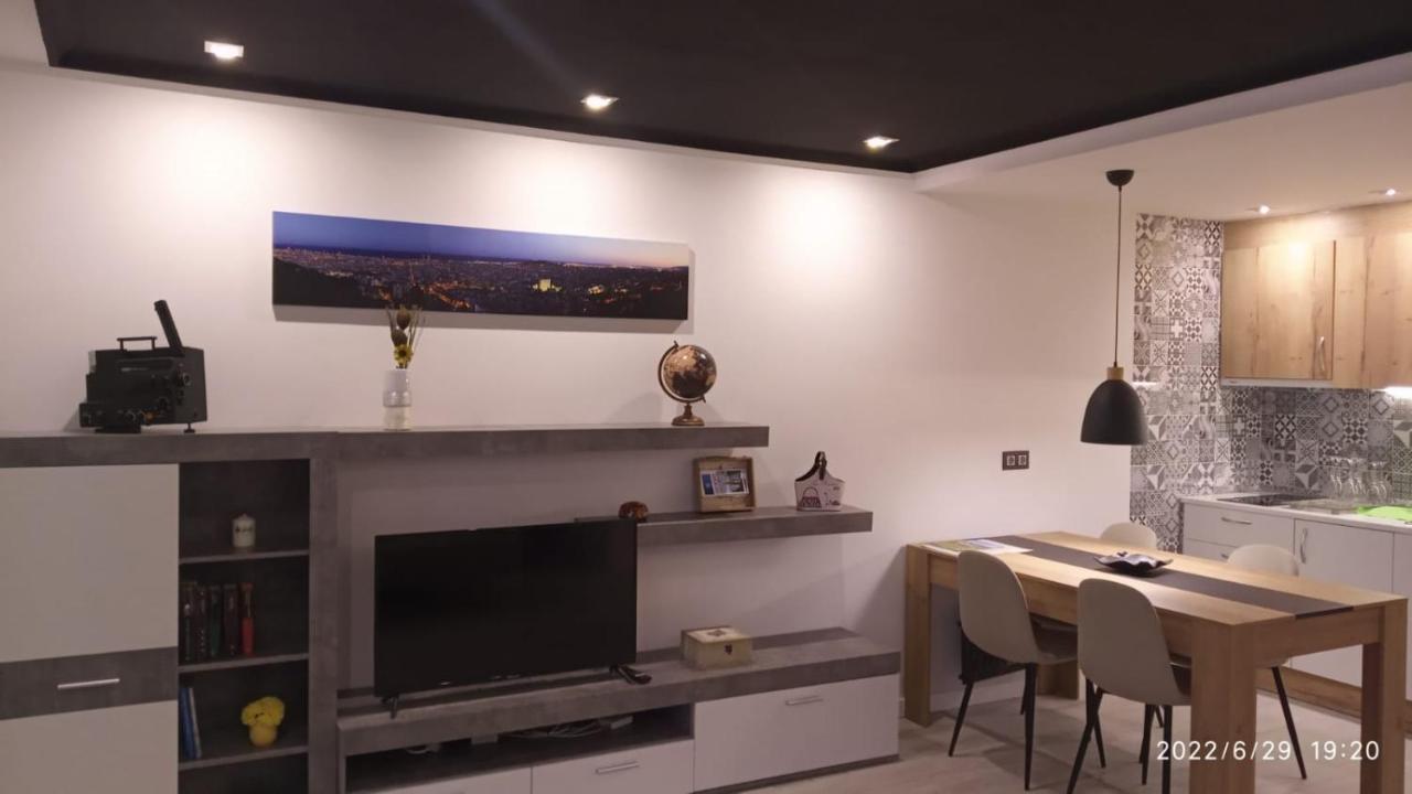 Apartamento Cinema Lejlighed Oviedo Eksteriør billede